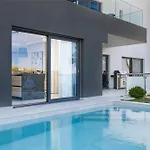Foge Luxury Agios Onoufrios *