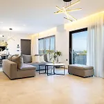 Foge Luxury Agios Onoufrios Villa *