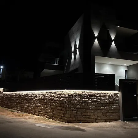 Foge Luxury Agios Onoufrios *