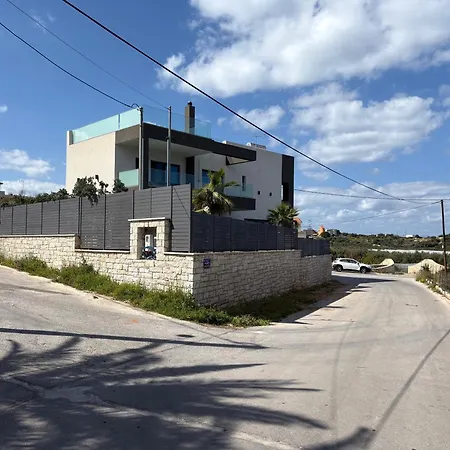 Foge Luxury Agios Onoufrios *