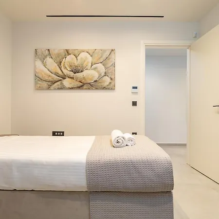 Foge Luxury Agios Onoufrios *